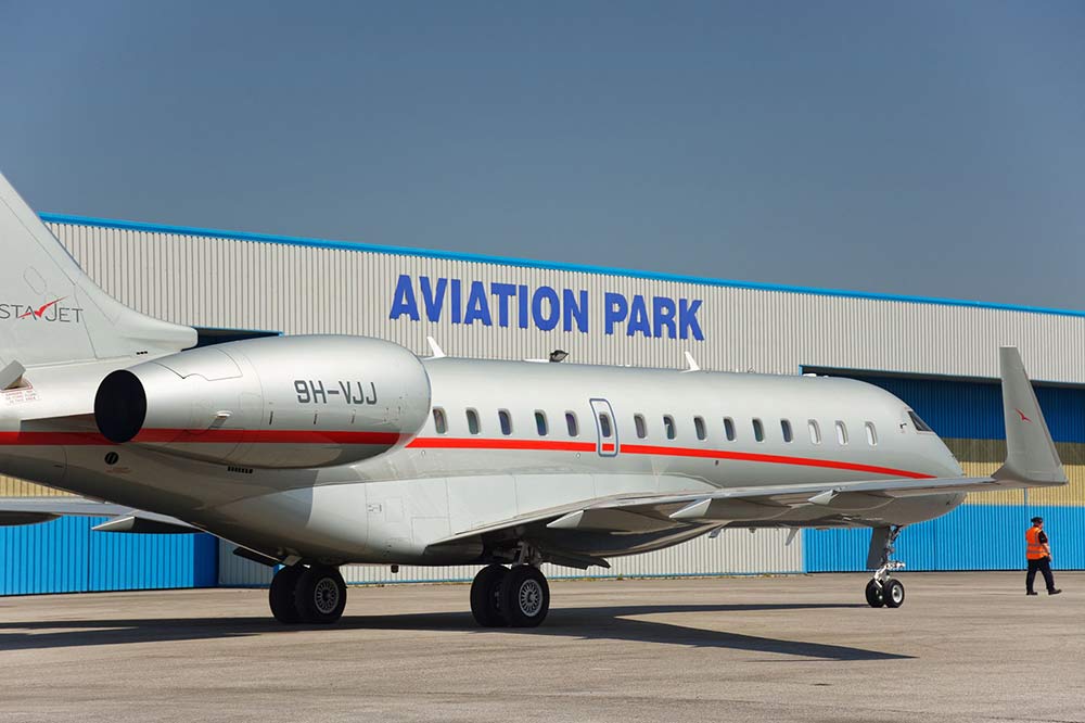VistaJet Global 6000 Overnight at Hawarden Airport